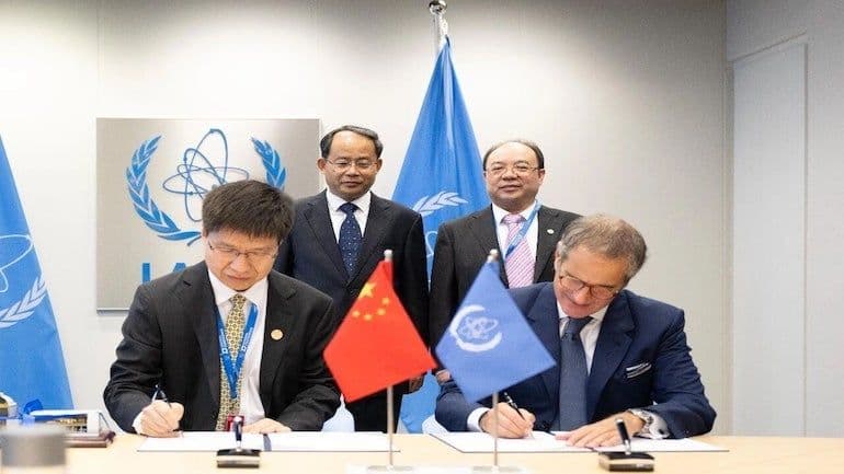 China launches global SMR network