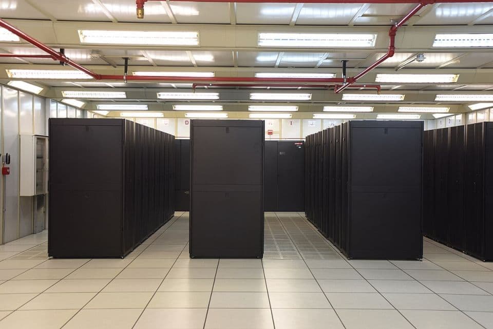 Data centers planned at four DOE sites