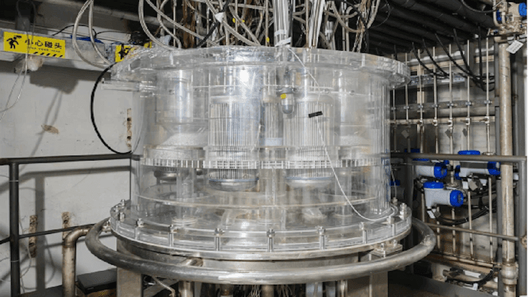 Fast reactor passive heat removal test