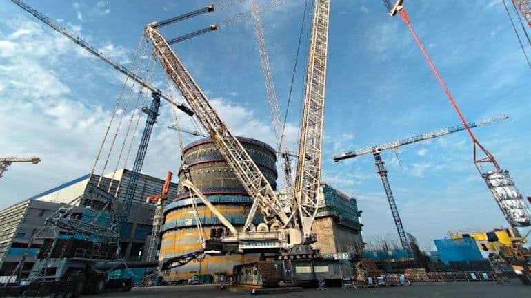 Haiyang 4 installs reactor internals