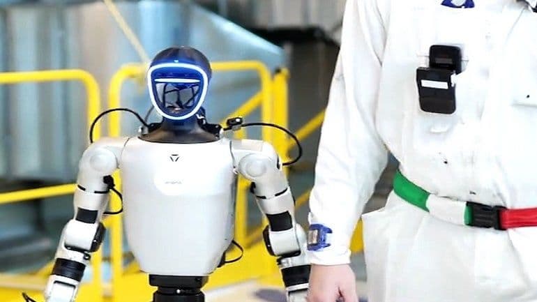 Orano deploys AI robot at Melox
