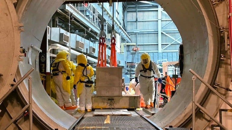 Palisades resolves fuel assembly setback