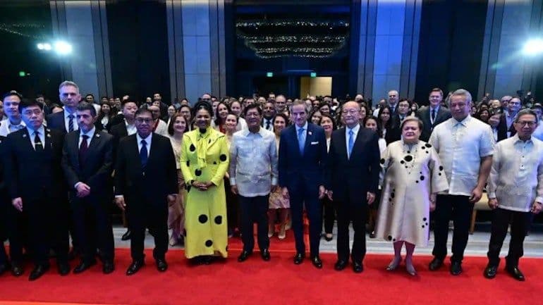 Philippines tackling plastic with nuclear