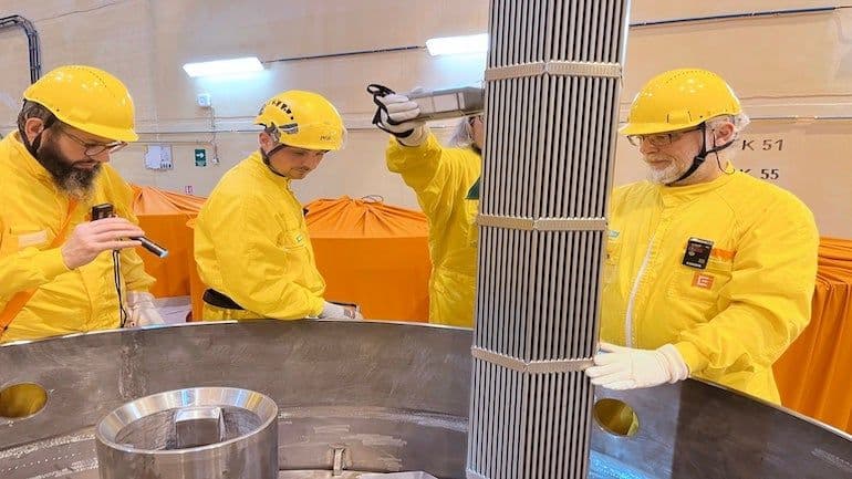 Temelín cleared to use Westinghouse fuel