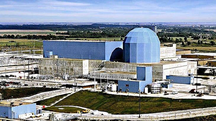 Three Illinois reactors receive licence extensions
