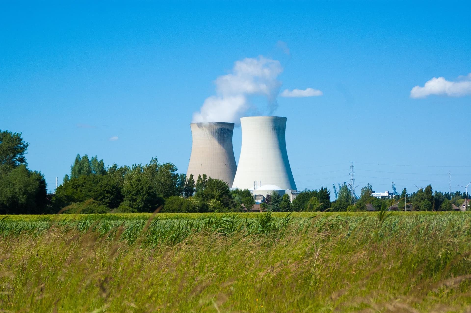 Belgian government in talks to take over nuclear power plants