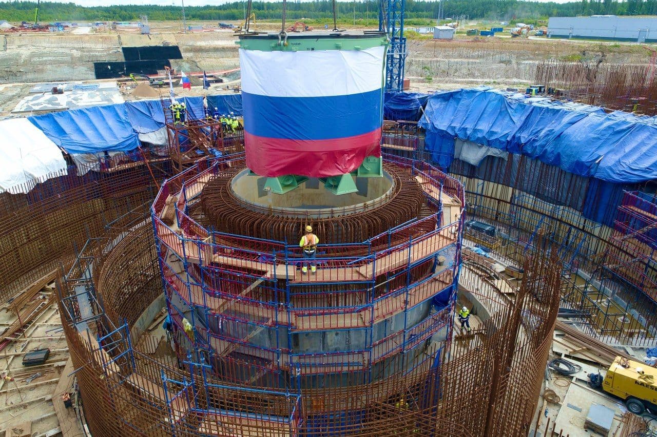 Core catcher installed at Leningrad's eighth unit