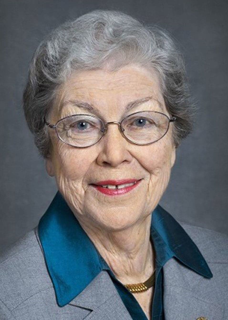 Darleane C. Hoffman, transuranium element pioneer, dies at age 98