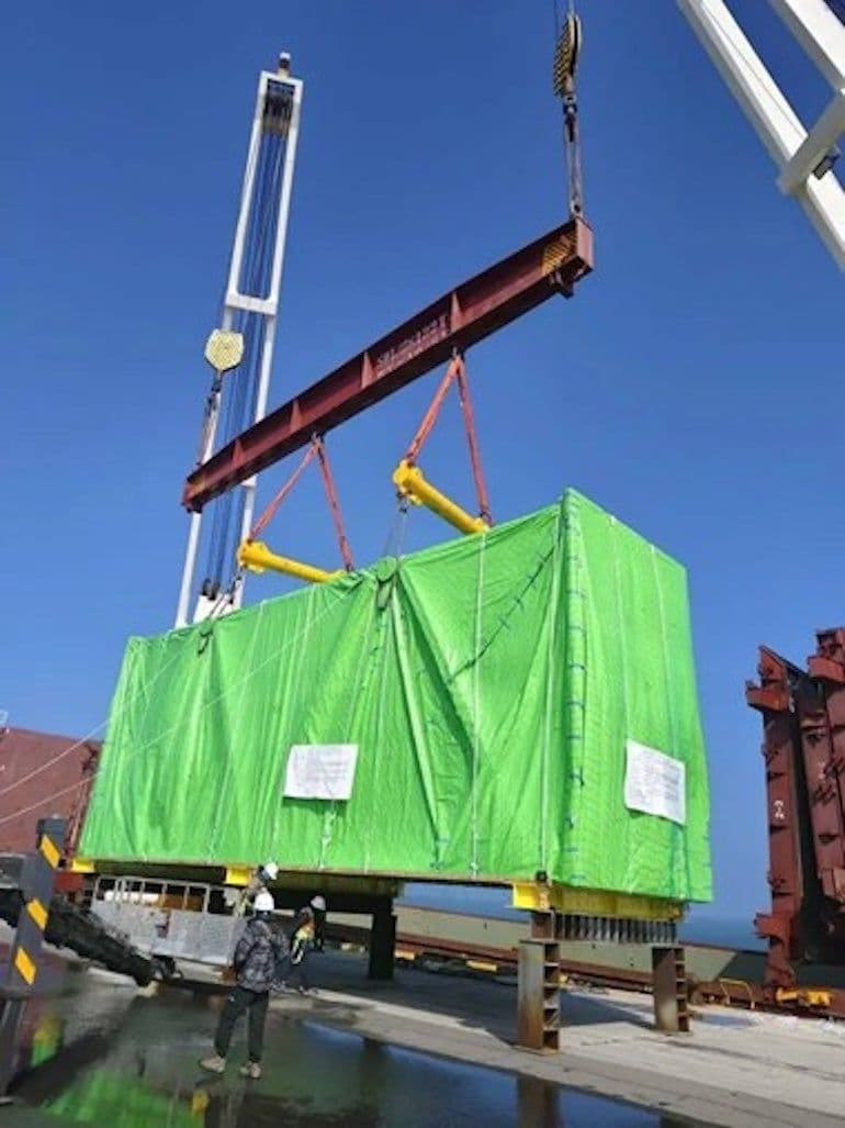 El Dabaa receives key condenser
