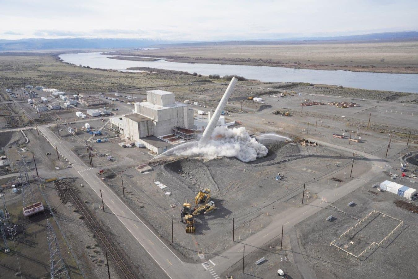 Hanford exhaust stack demolished