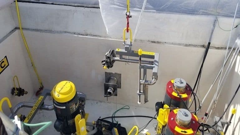 Hanford waste tanks connected to glass plant