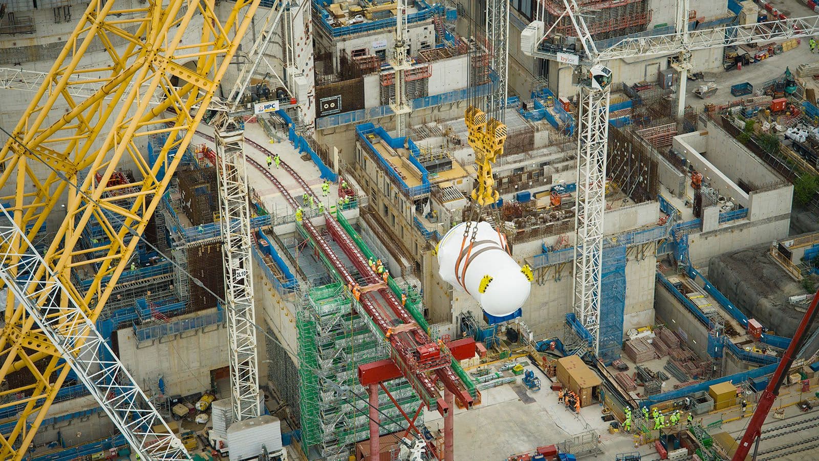 In pictures: Second Hinkley Point C reactor vessel installed