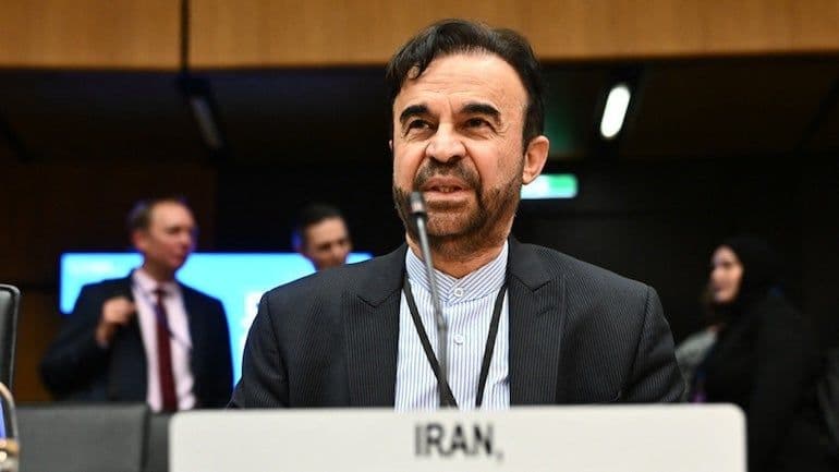 Iran responds to sanctions threat