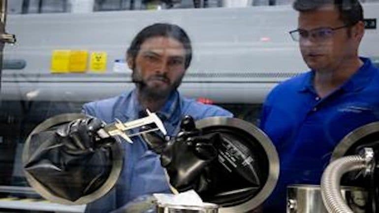 Lightbridge starts irradiation testing of UZr alloy