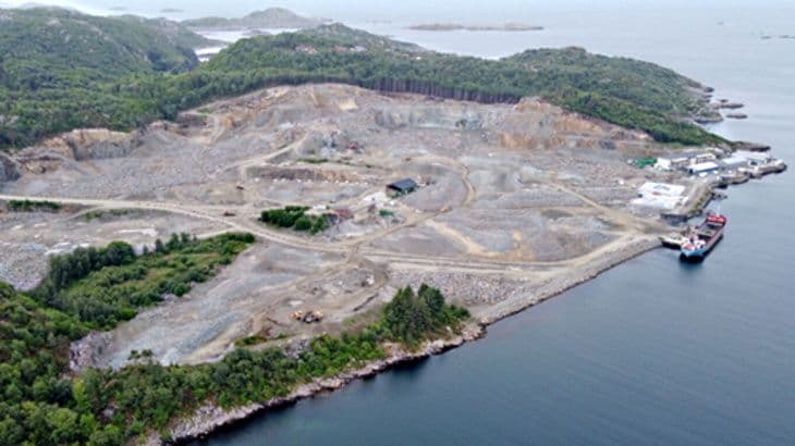 Norwegian towns take stakes in nuclear project company
