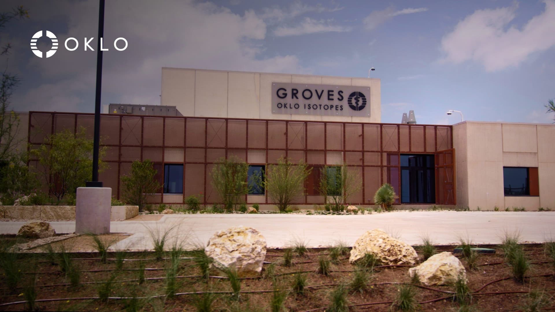 Oklo’s Groves Becomes Fifth DOE Pilot Reactor to Reach Criticality, First on Private Land