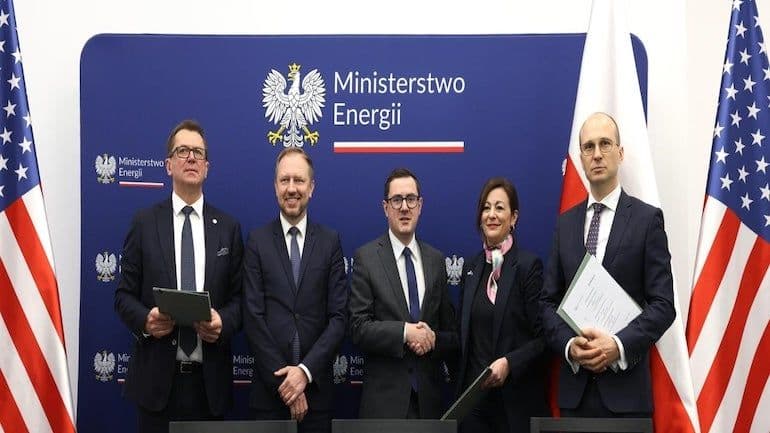 Poland, Westinghouse sign nuclear R&D pact