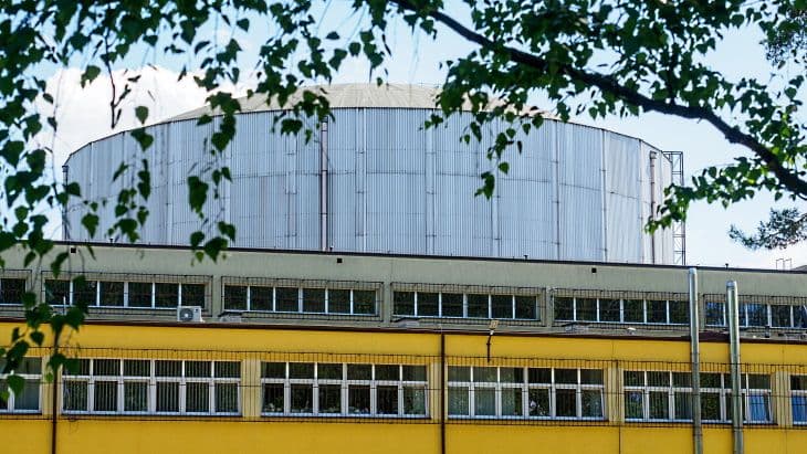 Polish research reactor permitted to continue operating
