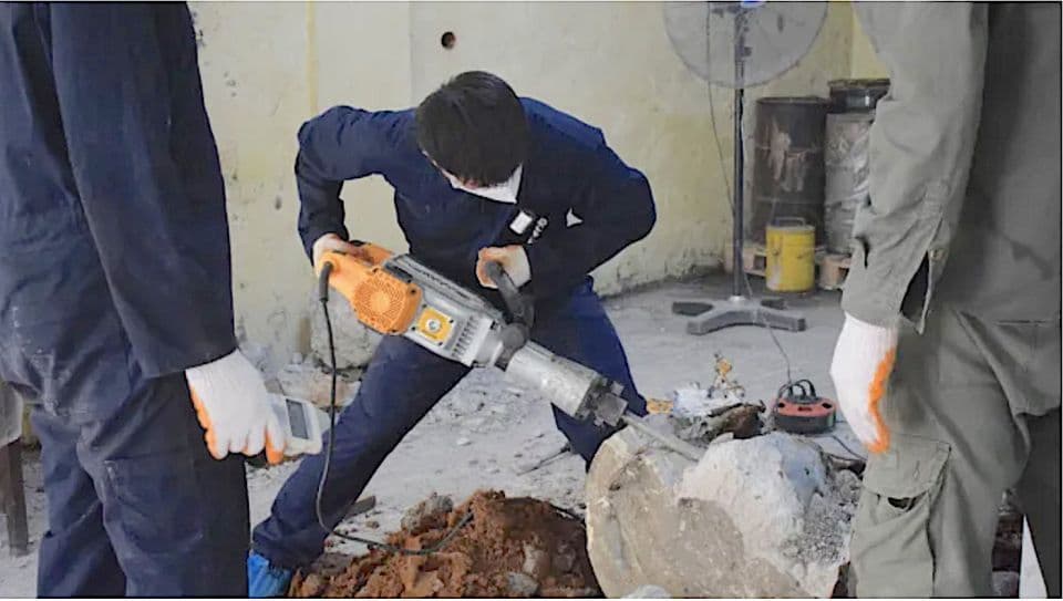 Radium sources yield cancer-fighting Ac-225 in IAEA program